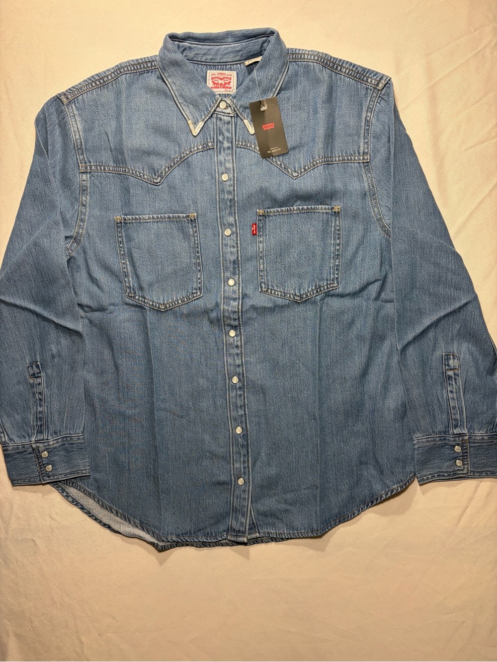 Levi's Blue Denim Button-Up Shirt - Classic Western Style